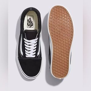 Old Skool Vans, Women’s 7.5